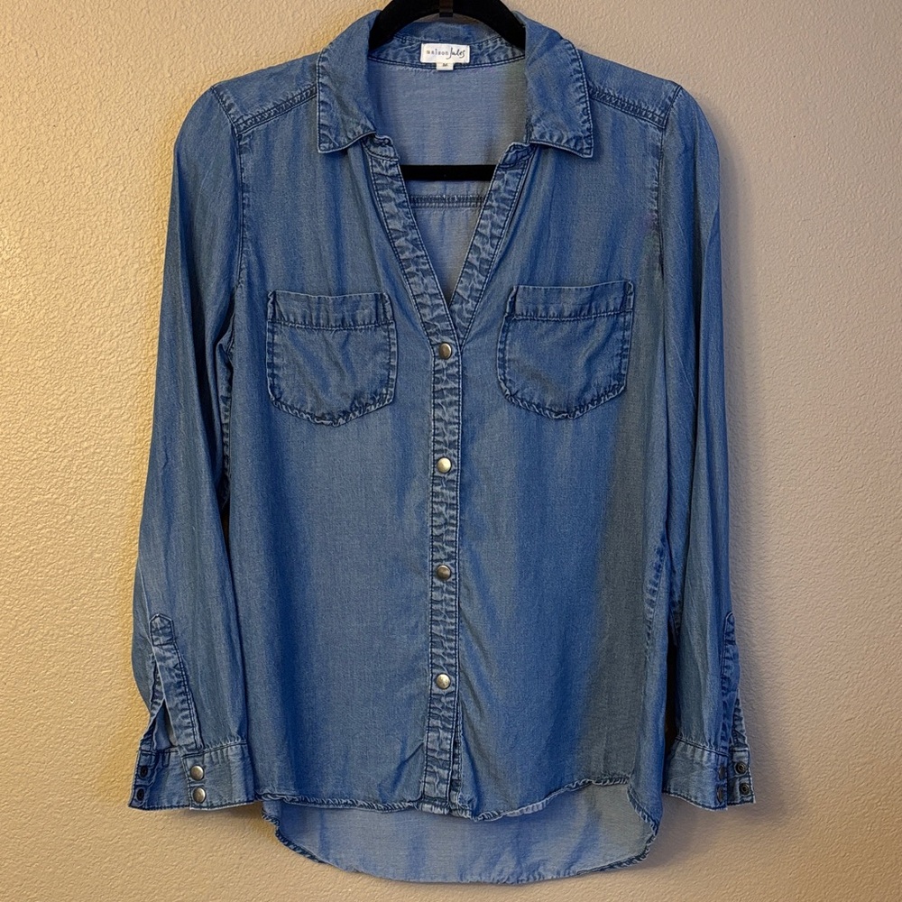 Maison Jules Medium Light Blue Chambray Denim Snap Front Shirt